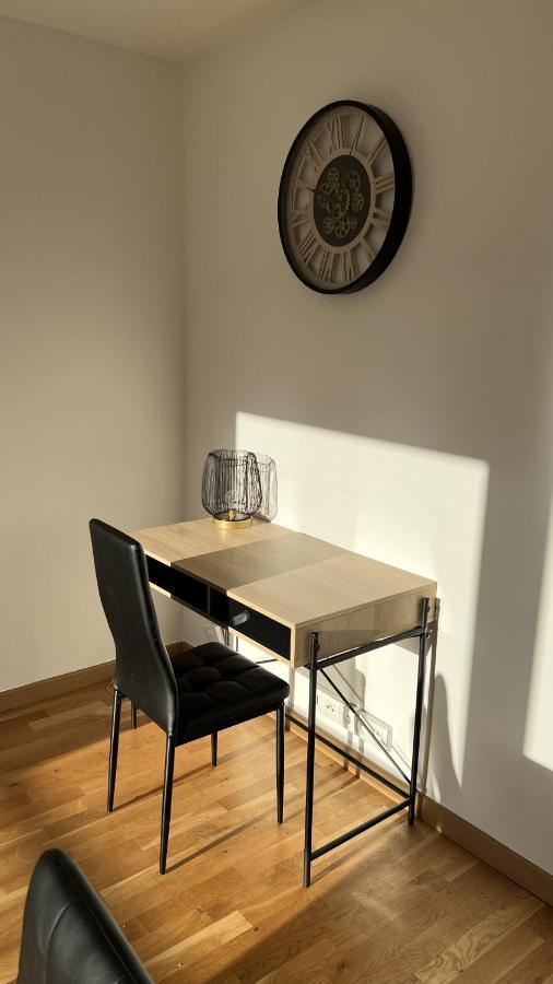 Apartment Superbe En Centre-ville, 20min De Paris, 5 Min D'enghien *